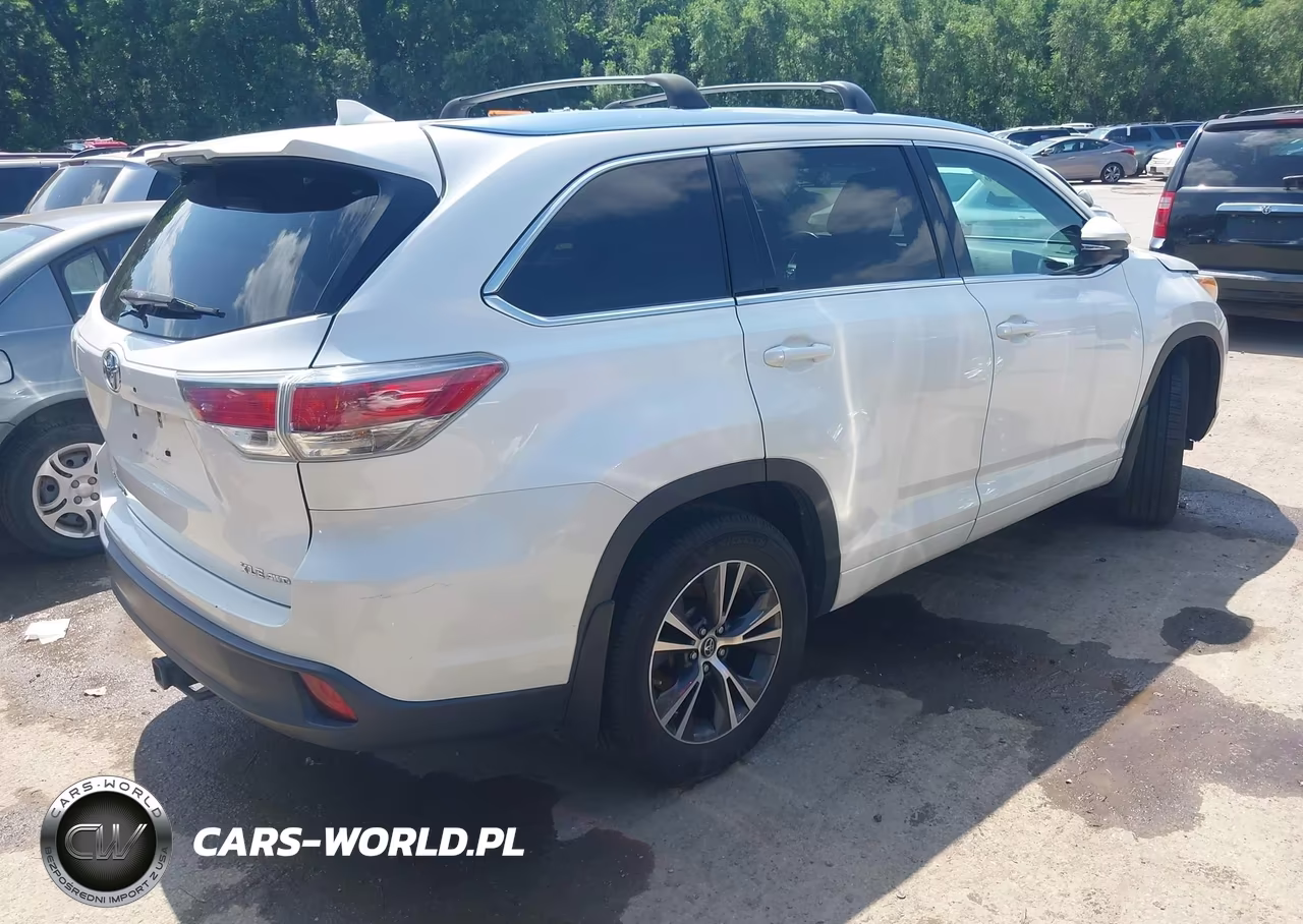 2016 Toyota Highlander Xle V6 VIN:5TDJKRFHXGS344183 - 4