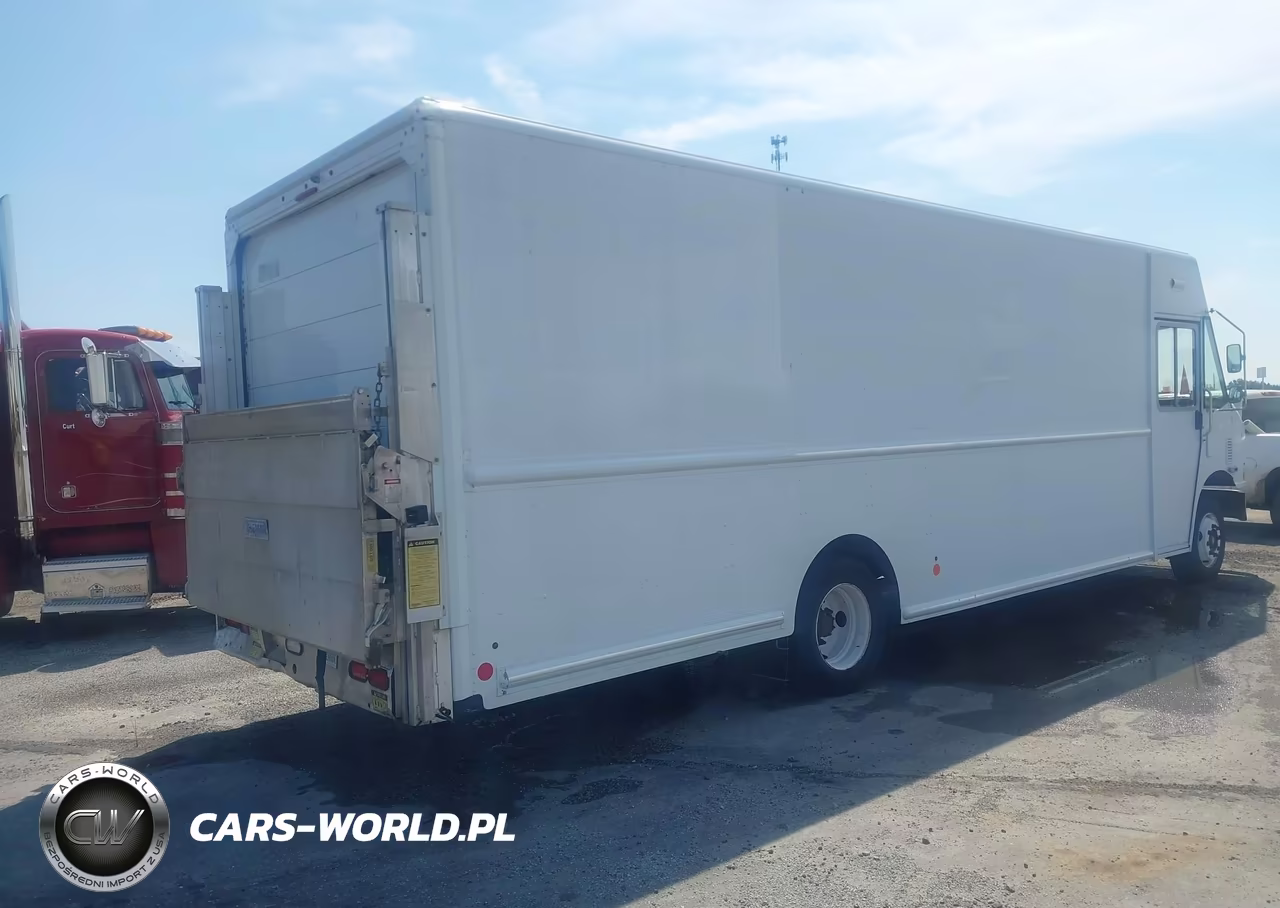 2013 Freightliner Chassis M Line Walk-In Van VIN:4UZAC3DV9DCFF6910 - 4