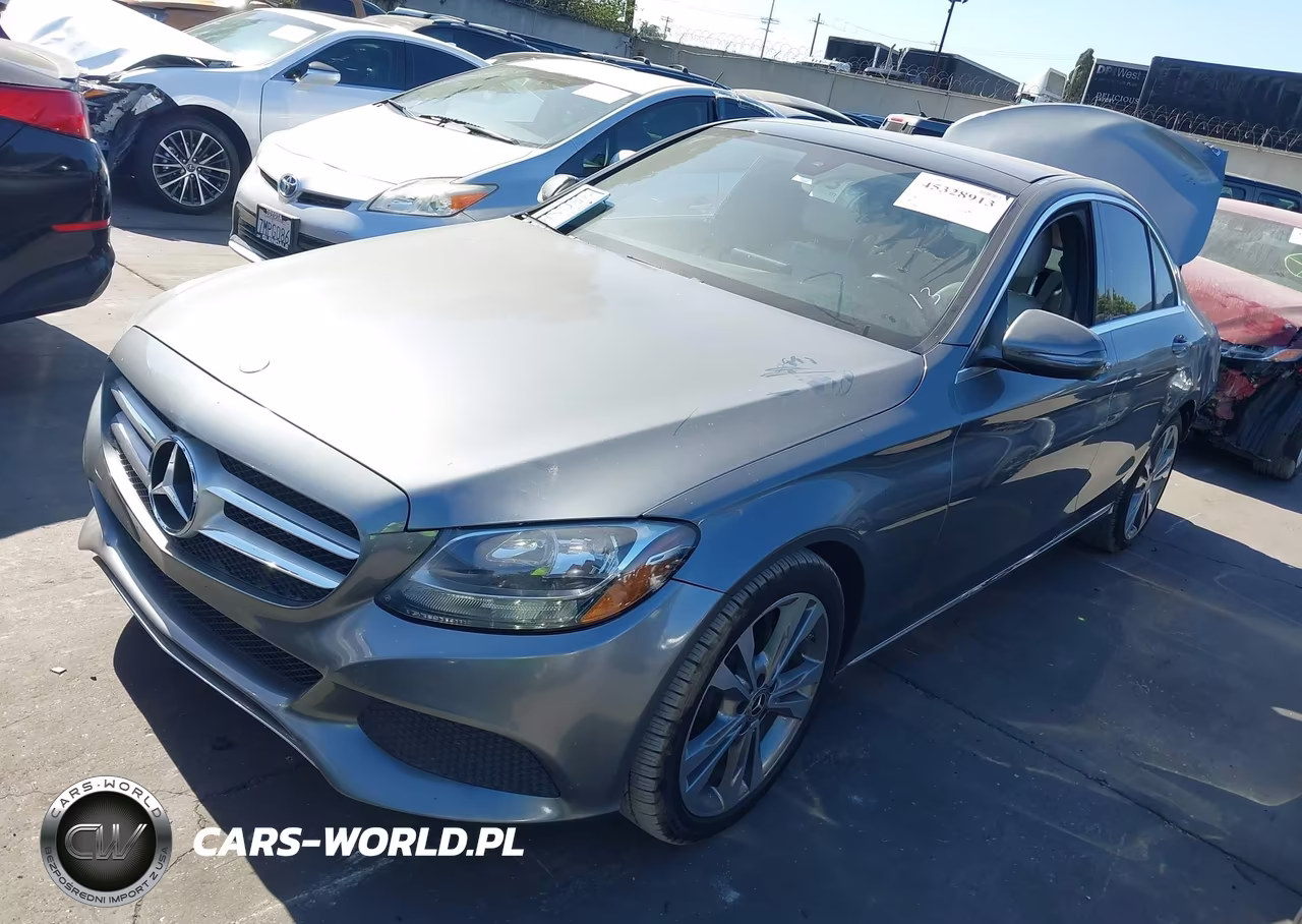 2017 Mercedes-Benz C 300 VIN:55SWF4JB3HU233141 - 2