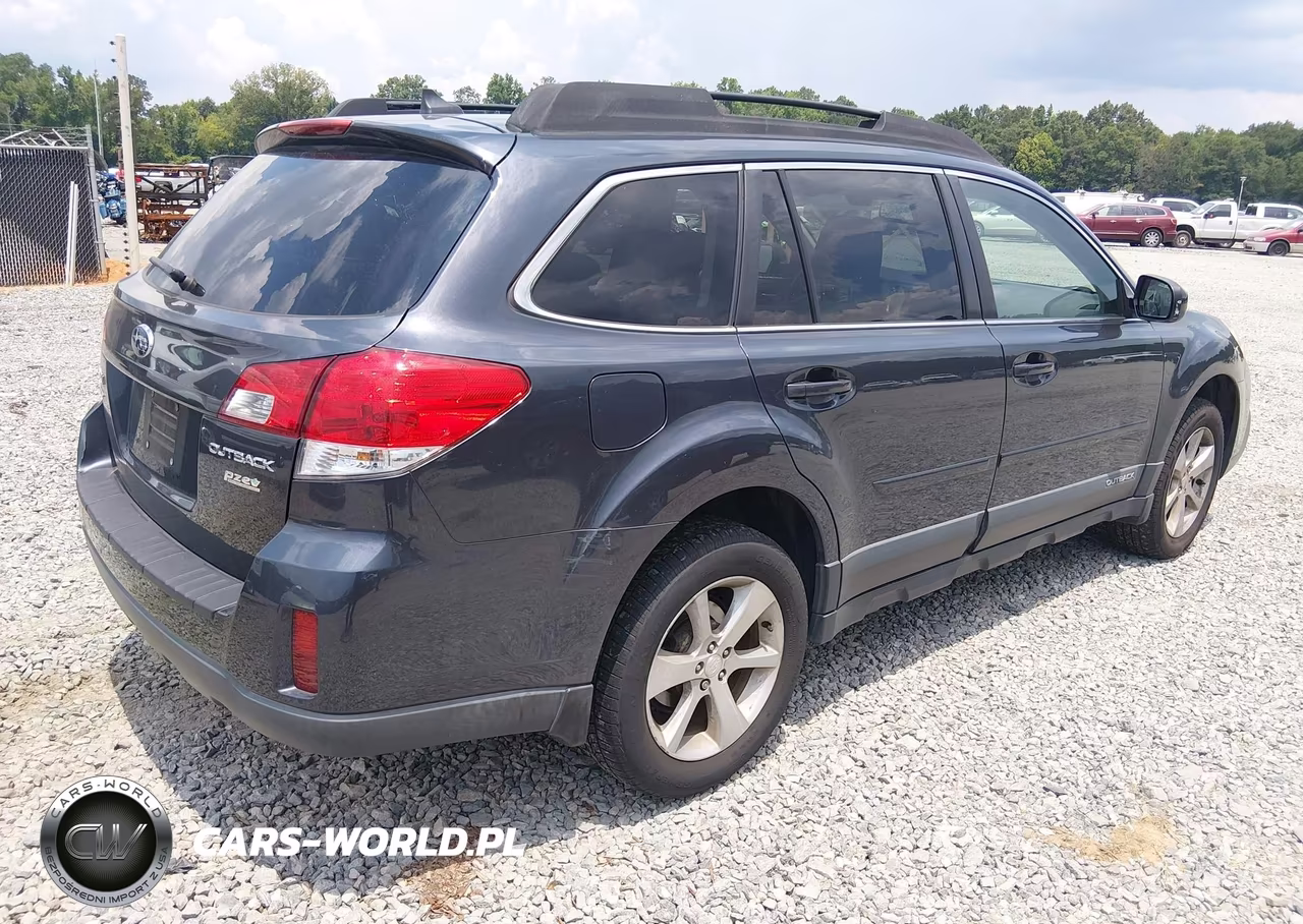 2013 Subaru Outback 2.5I Limited VIN:4S4BRBPCXD3323322 - 4