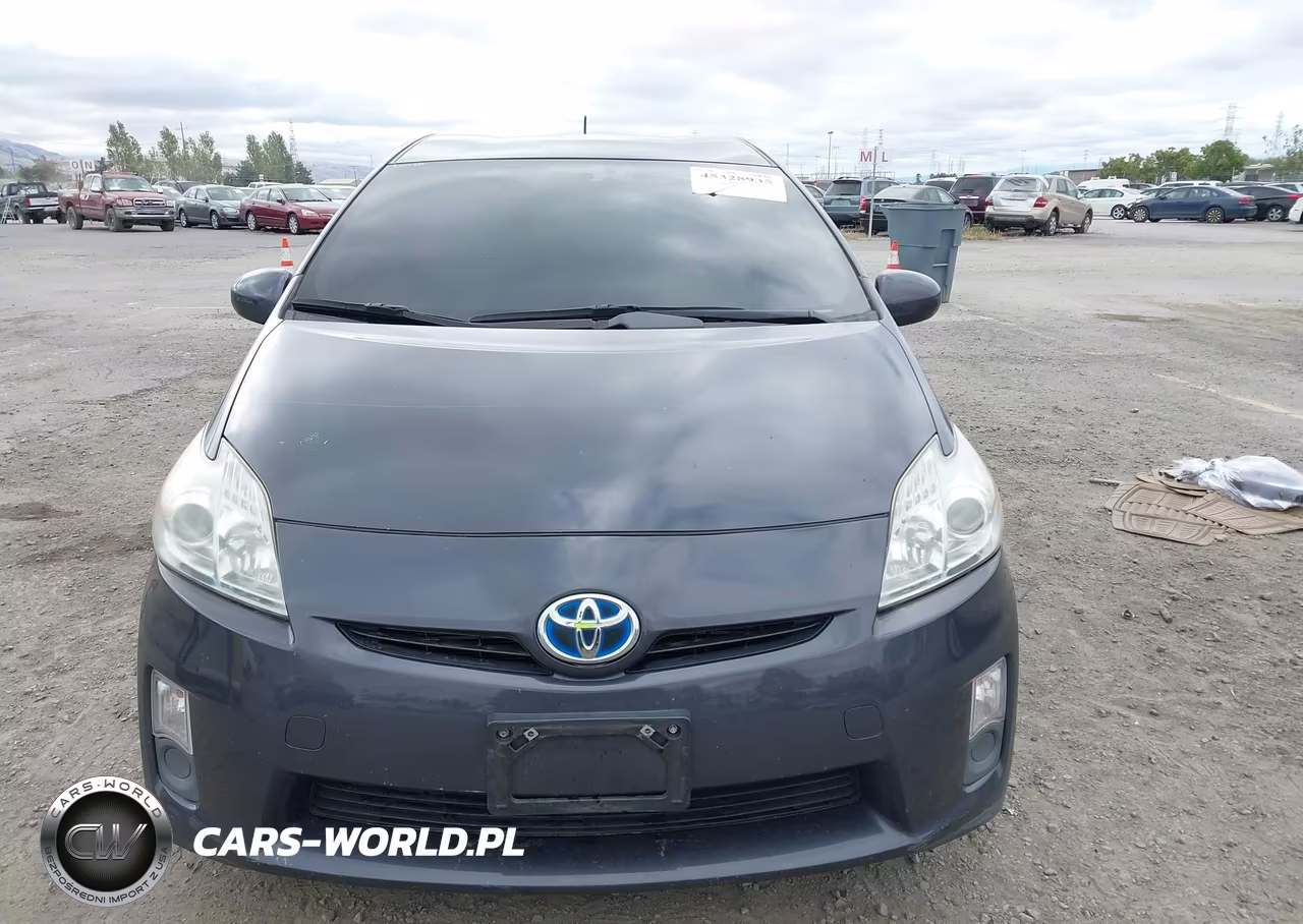 2011 Toyota Prius Two VIN:JTDKN3DUXB0294891 - 12