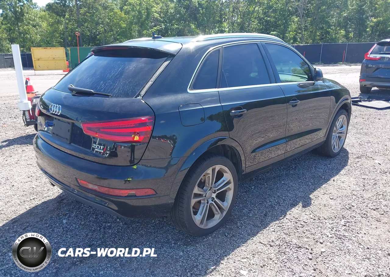 2015 Audi Q3 2.0T Premium Plus VIN:WA1GFCFS9FR007695 - 4