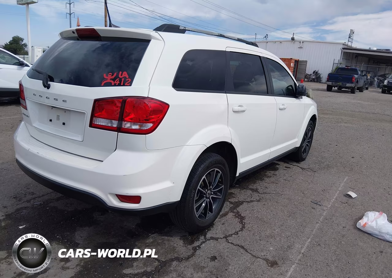 2019 Dodge Journey Se VIN:3C4PDCBB6KT719729 - 4