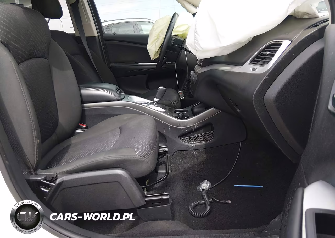 2019 Dodge Journey Se VIN:3C4PDCBB6KT719729 - 5