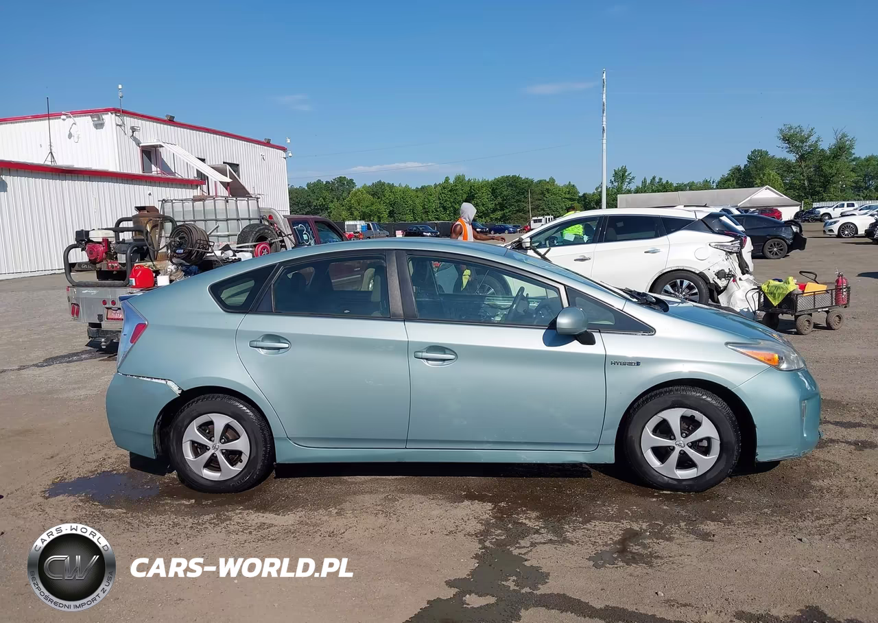 2012 Toyota Prius Three VIN:JTDKN3DU9C1491322 - 14