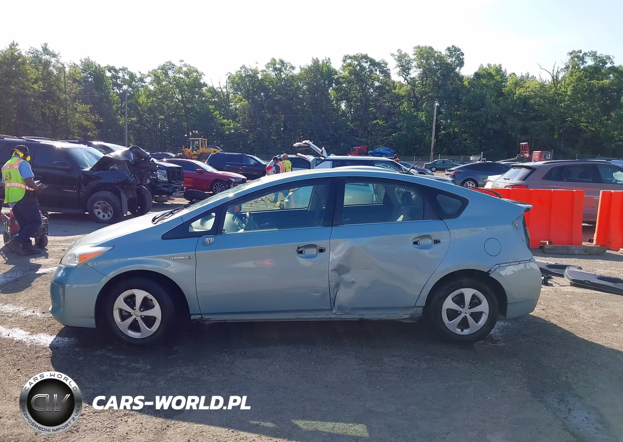 2012 Toyota Prius Three VIN:JTDKN3DU9C1491322 - 15