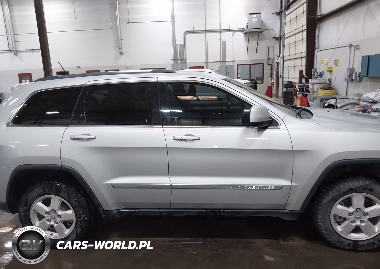 2012 Jeep Grand Cherokee Laredo VIN:1C4RJFAGXCC359300 - 14
