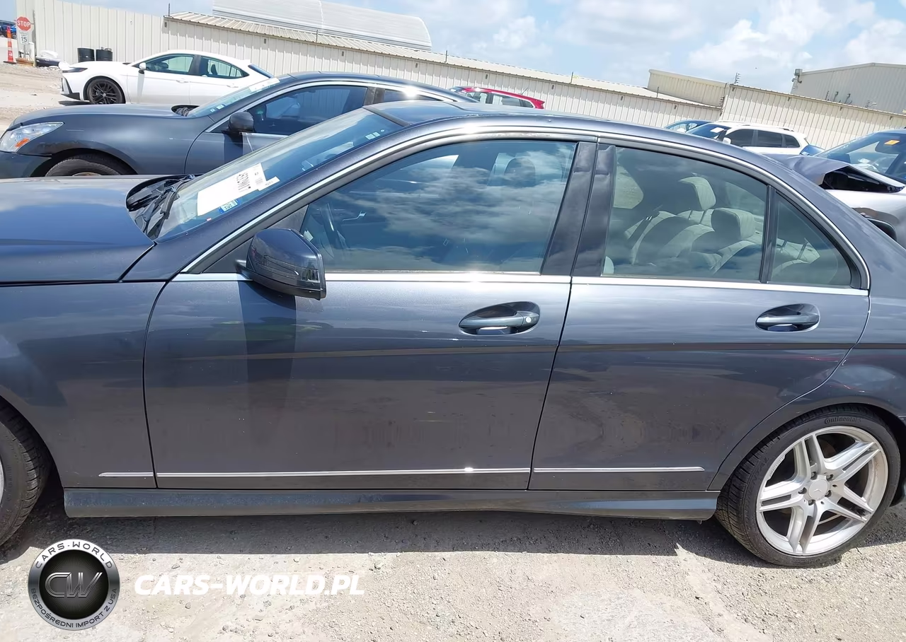 2011 Mercedes-Benz C 300 Luxury-Sport VIN:WDDGF5EB8BR180093 - 13