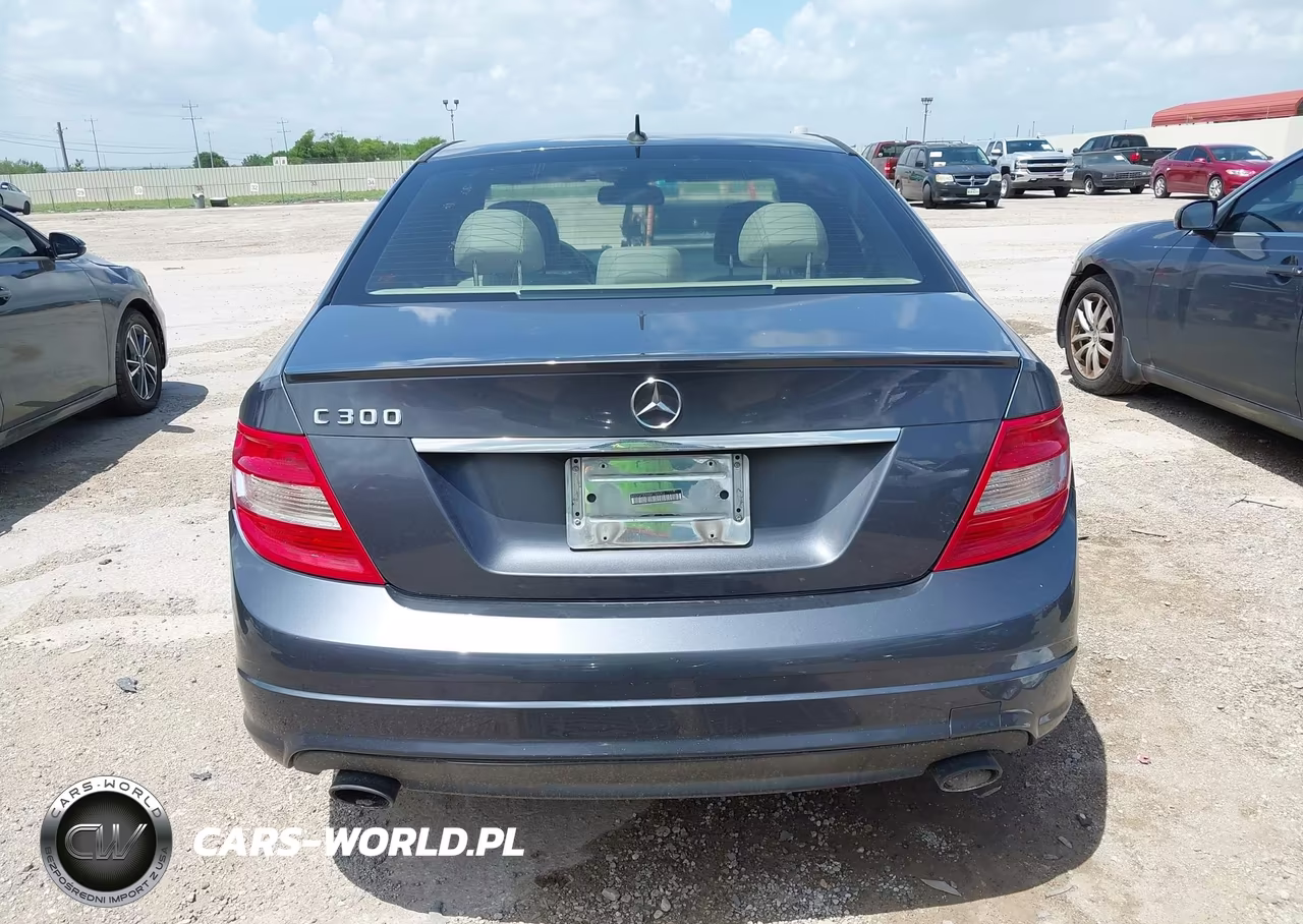 2011 Mercedes-Benz C 300 Luxury-Sport VIN:WDDGF5EB8BR180093 - 15