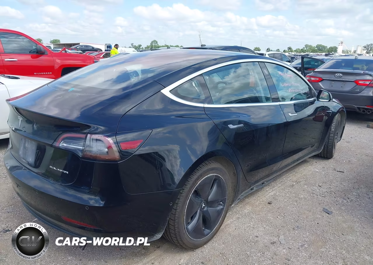 2018 Tesla Model 3 Long Range-Performance VIN:5YJ3E1EB2JF170345 - 4