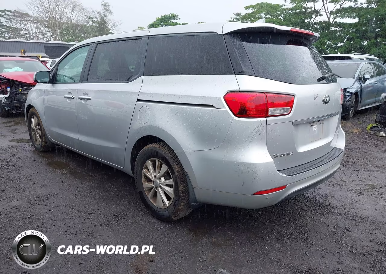 2018 Kia Sedona Lx VIN:KNDMB5C16J6380232 - 3