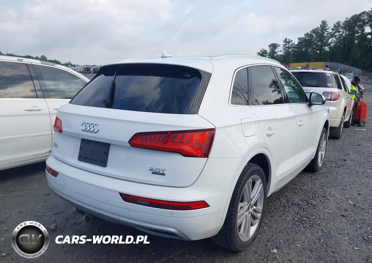 2018 Audi Q5 2.0T Premium-2.0T Tech Premium VIN:WA1CNAFY0J2088212 - 4