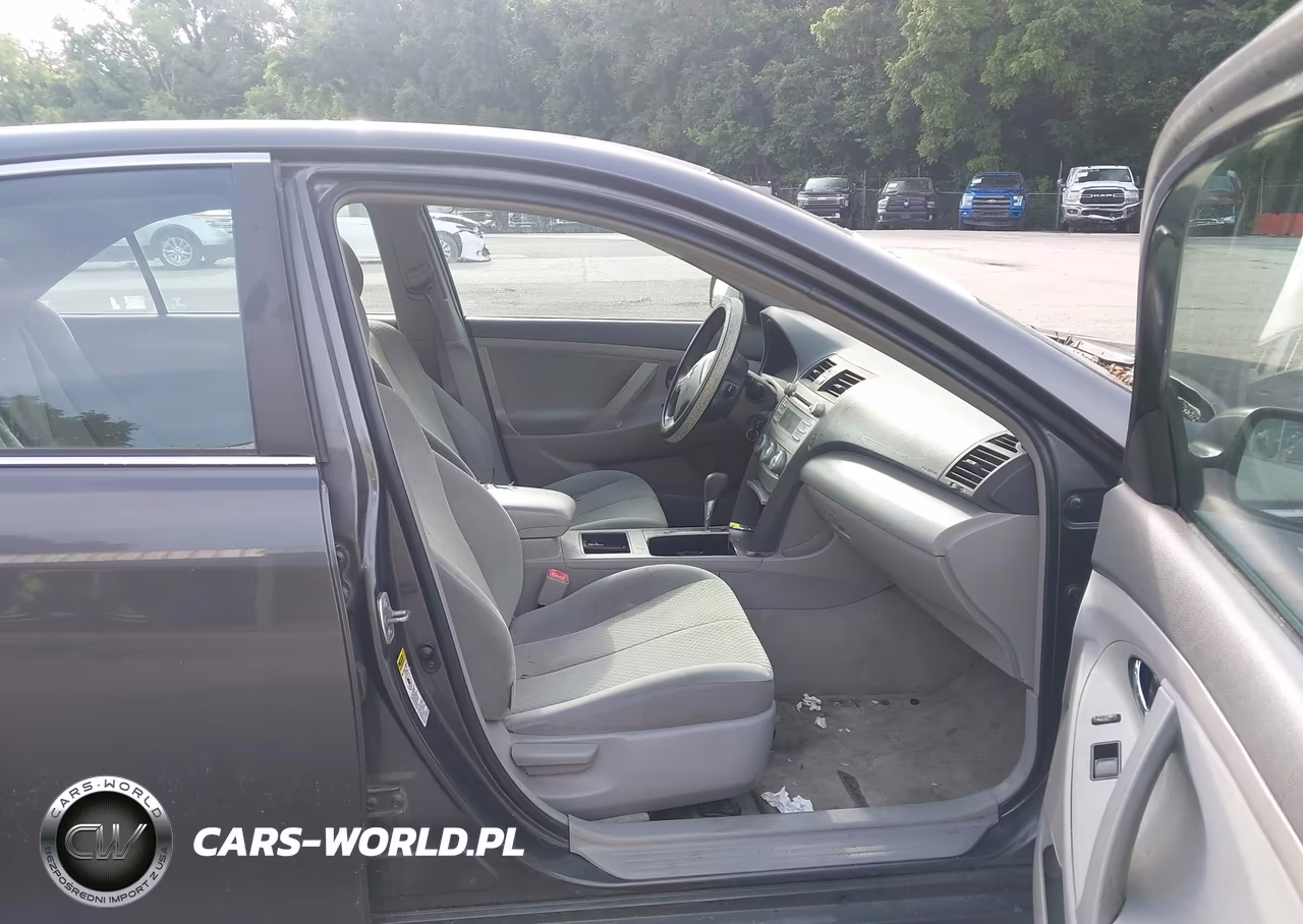 TOYOTA CAMRY BASE VIN:4T1BE46K29U311411 - 5