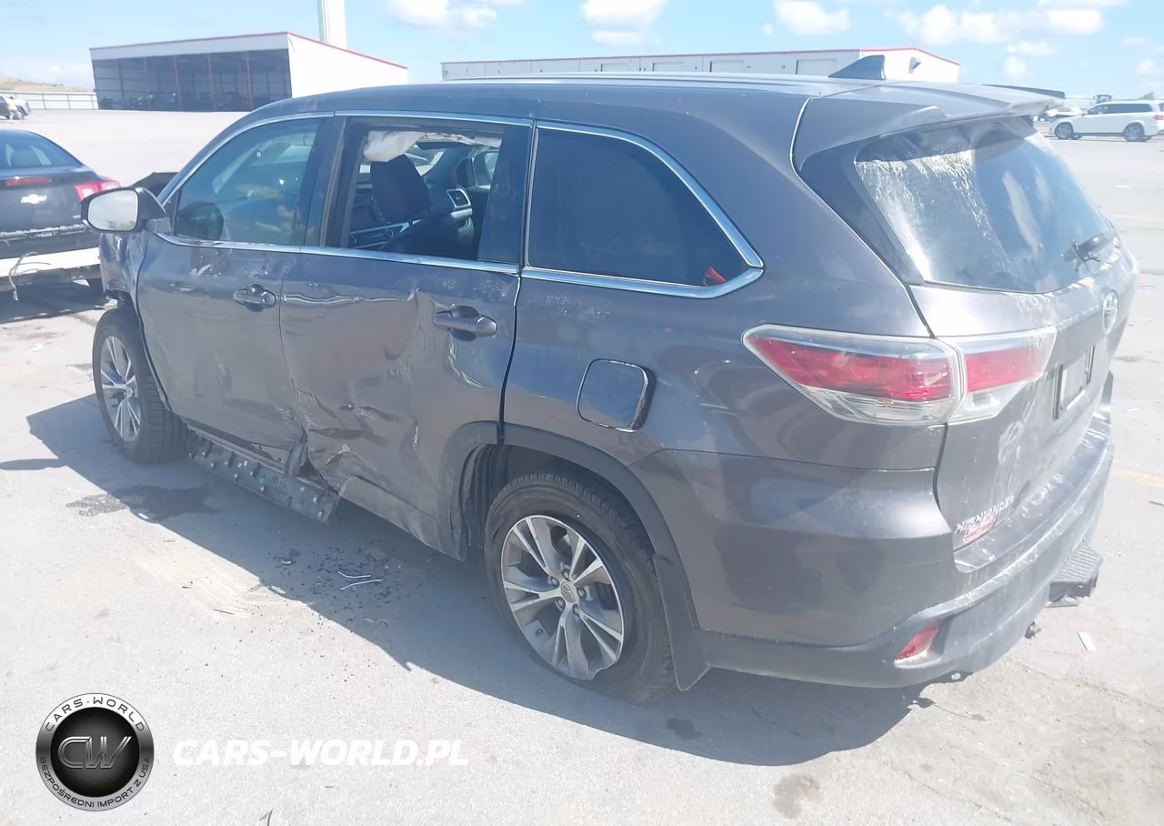 2015 Toyota Highlander Le Plus V6 VIN:5TDBKRFH3FS199250 - 3