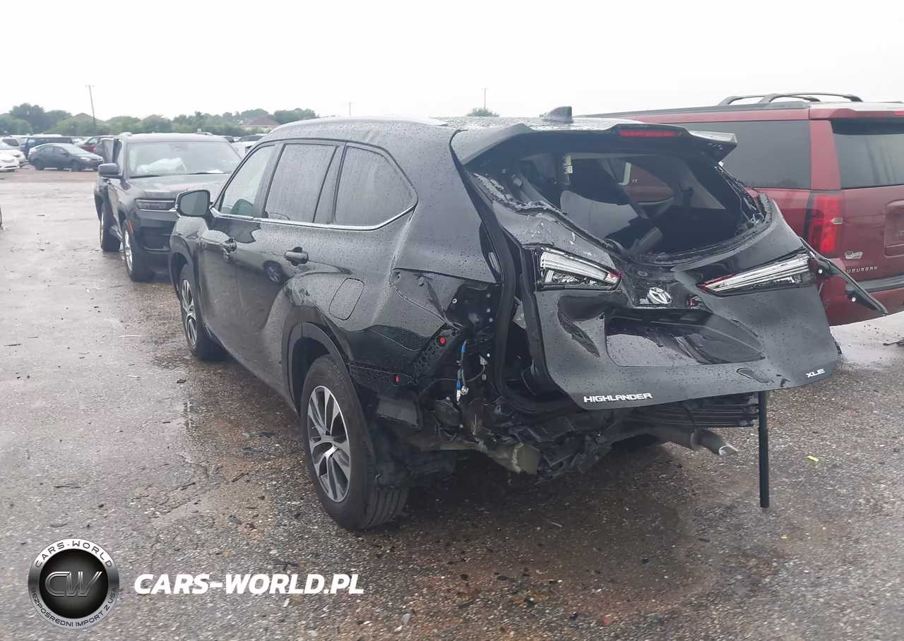 2023 Toyota Highlander Xle VIN:5TDKDRAH4PS035587 - 3