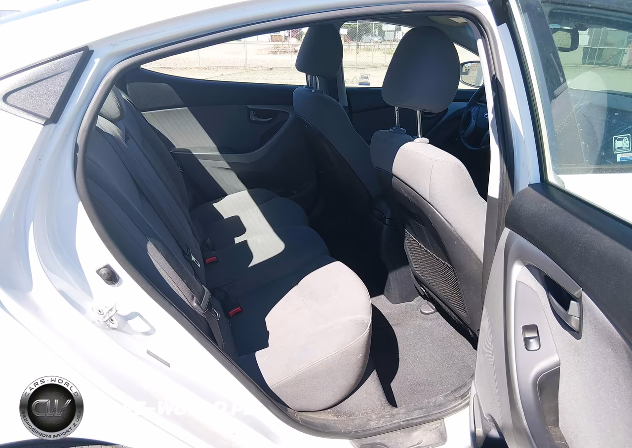 2016 Hyundai Elantra Se VIN:5NPDH4AE5GH762278 - 8