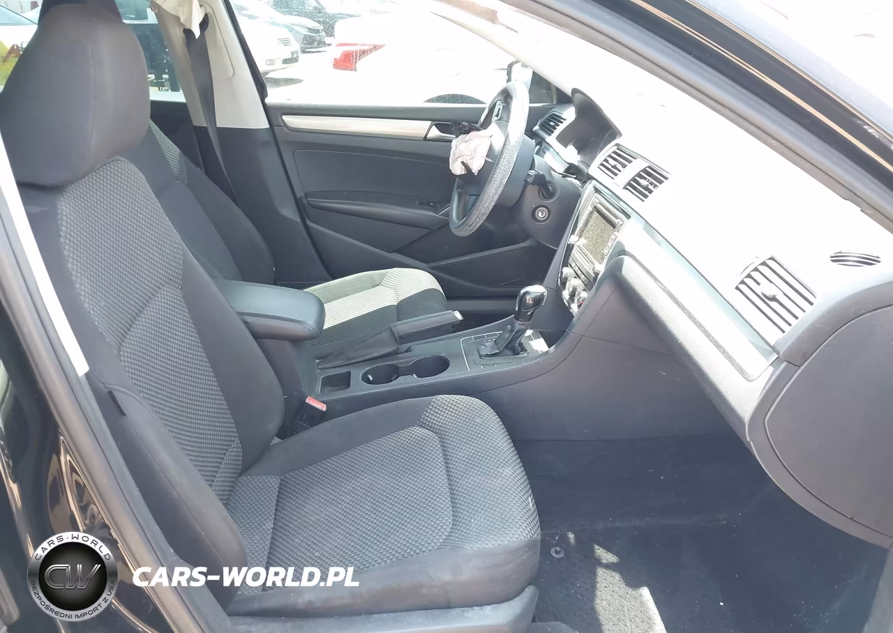2014 Volkswagen Passat 2.5L S VIN:1VWAP7A3XEC014797 - 5