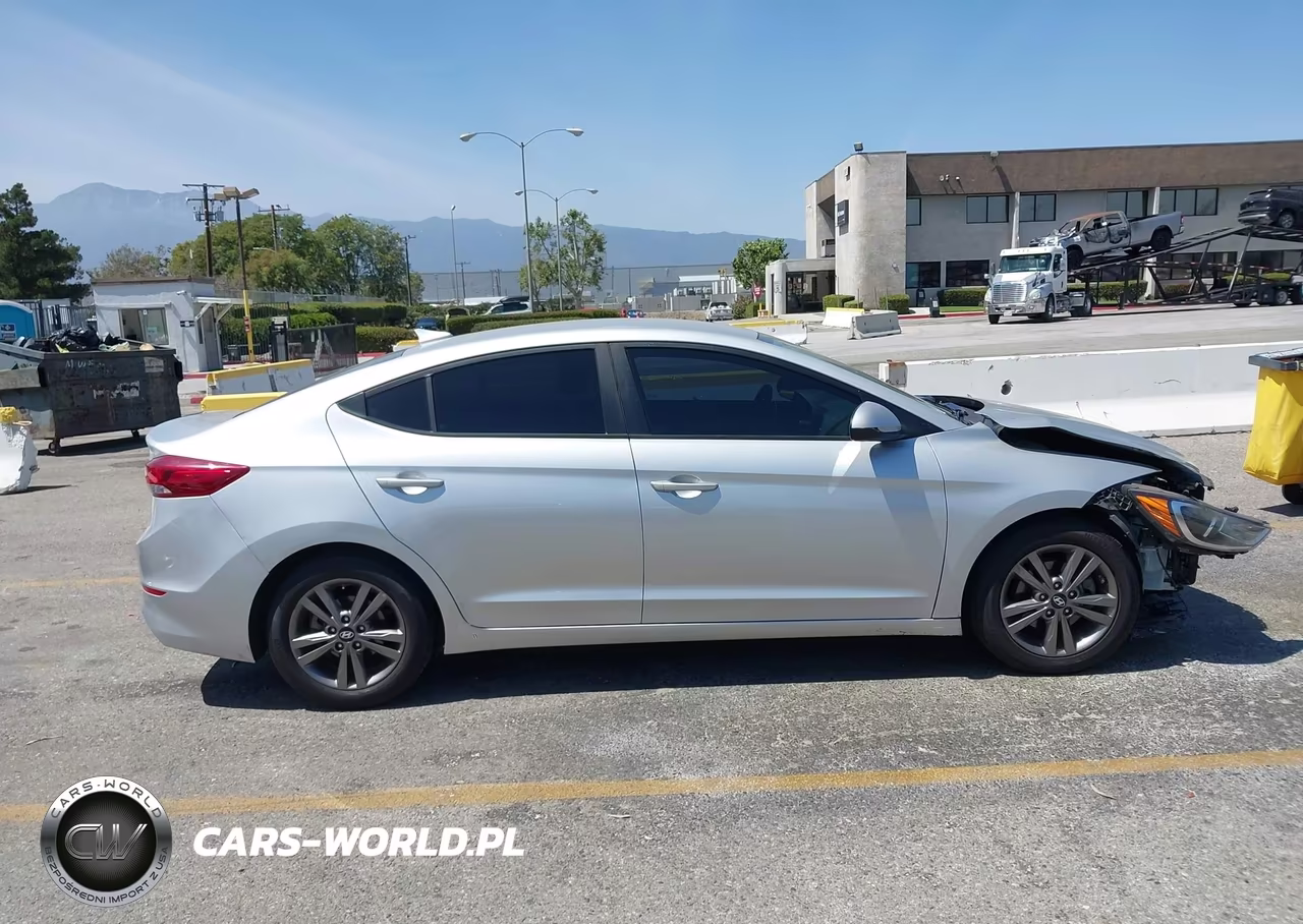 2018 Hyundai Elantra Sel VIN:5NPD84LF3JH231870 - 14