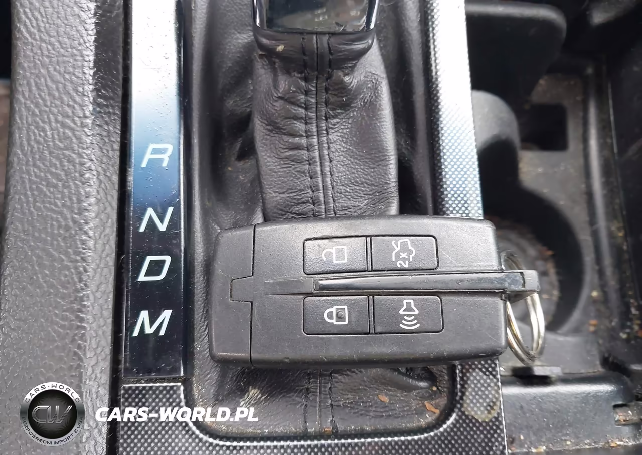 2010 Ford Taurus Sho VIN:1FAHP2KT3AG104465 - 11