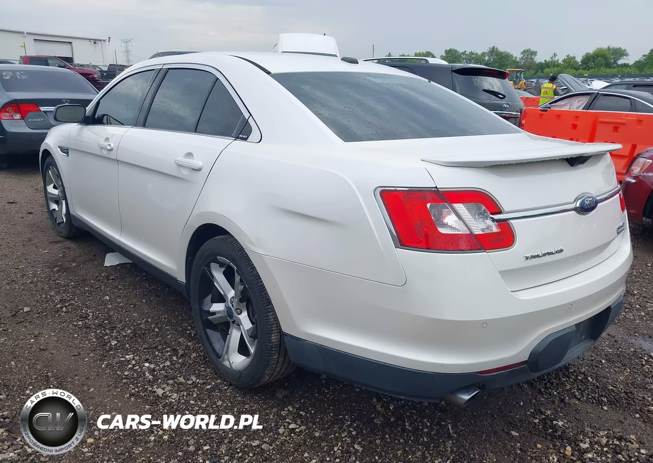 2010 Ford Taurus Sho VIN:1FAHP2KT3AG104465 - 3
