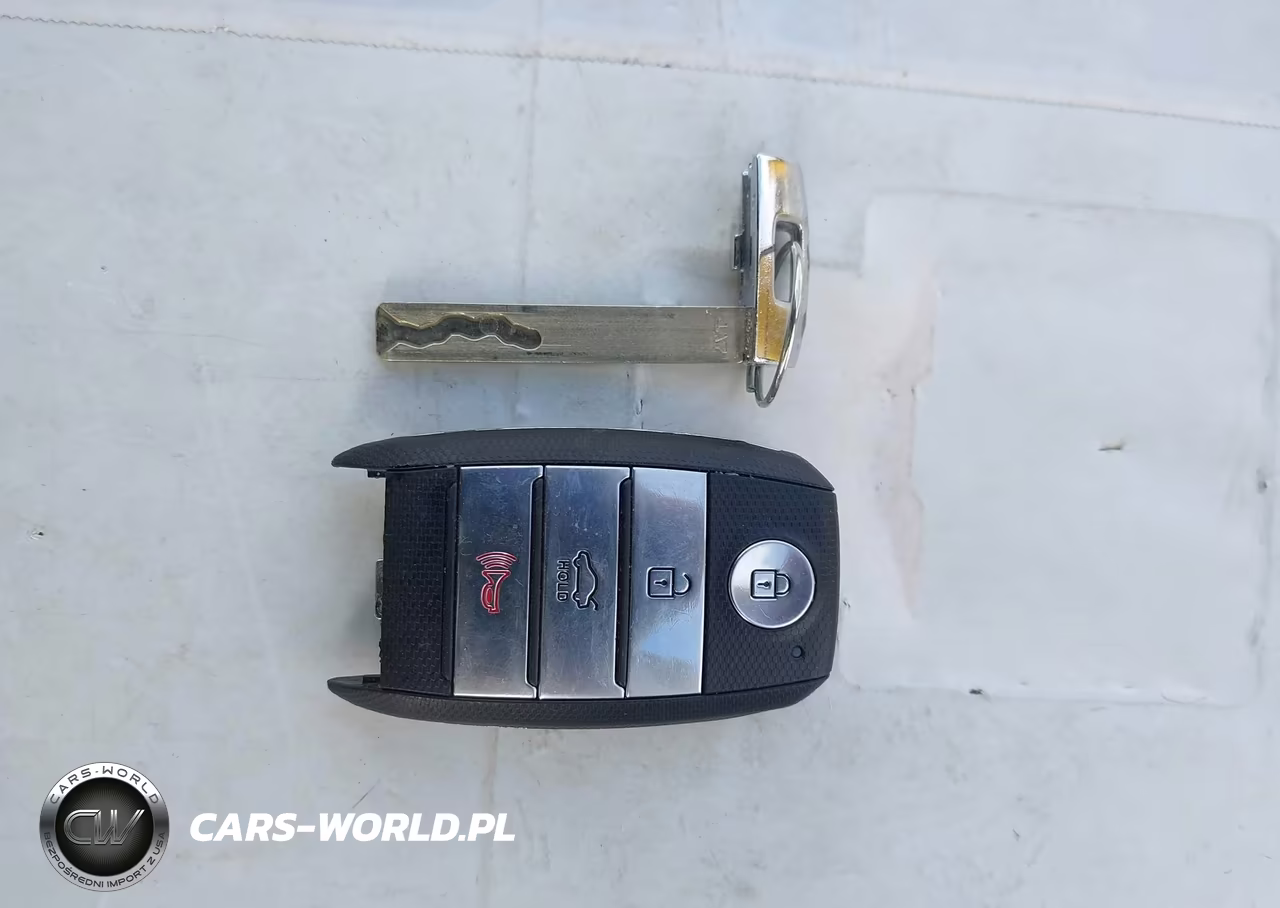 2019 Kia Optima S VIN:5XXGT4L38KG287043 - 11