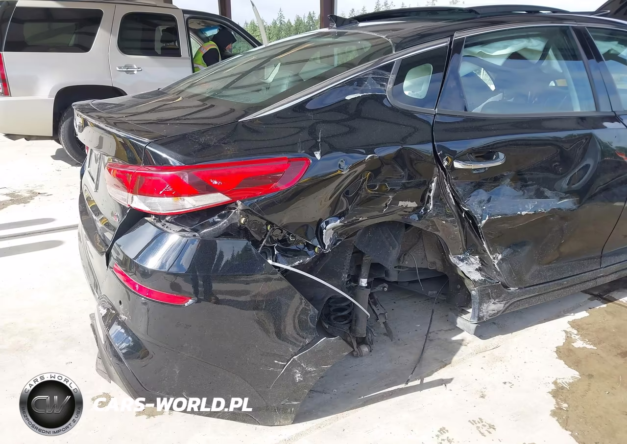 2019 Kia Optima S VIN:5XXGT4L38KG287043 - 6