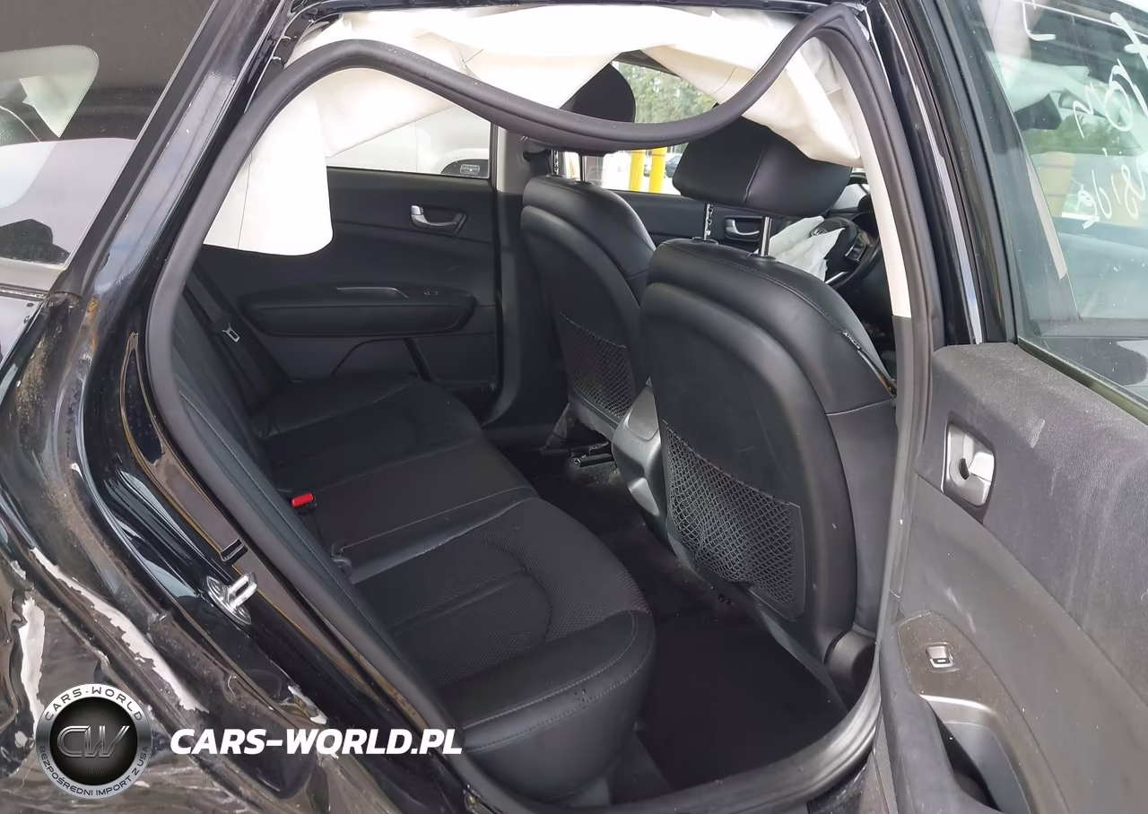2019 Kia Optima S VIN:5XXGT4L38KG287043 - 8