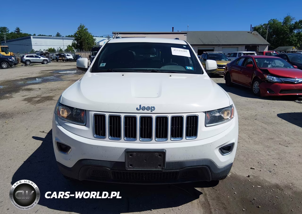 2015 Jeep Grand Cherokee Laredo VIN:1C4RJFAG8FC790545 - 12