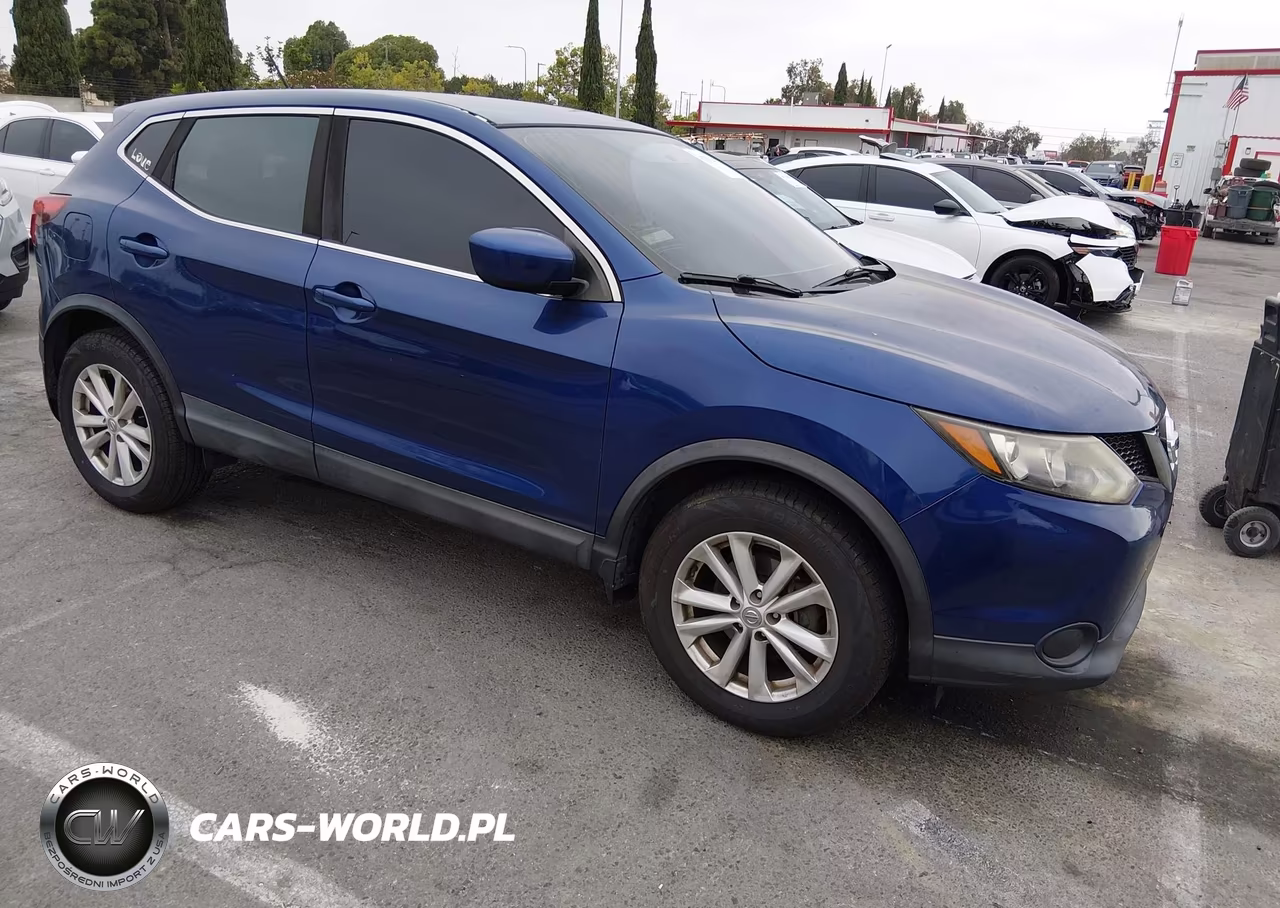 2018 Nissan Rogue Sport S – zdjęcie 1 z 16