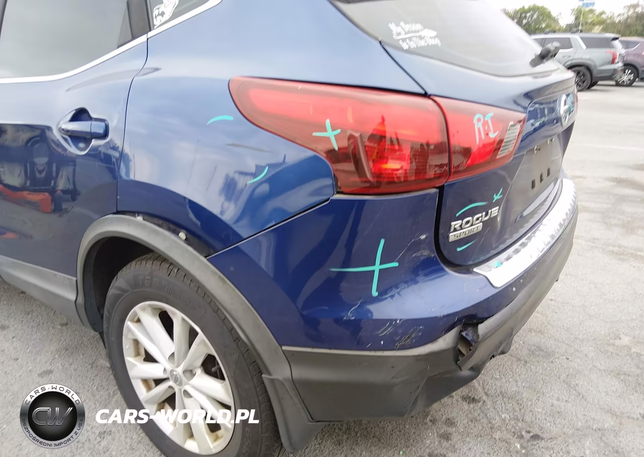 2018 Nissan Rogue Sport S VIN:JN1BJ1CP1JW104048 - 6