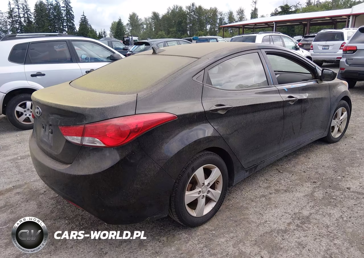 2011 Hyundai Elantra Gls VIN:5NPDH4AE7BH004158 - 4