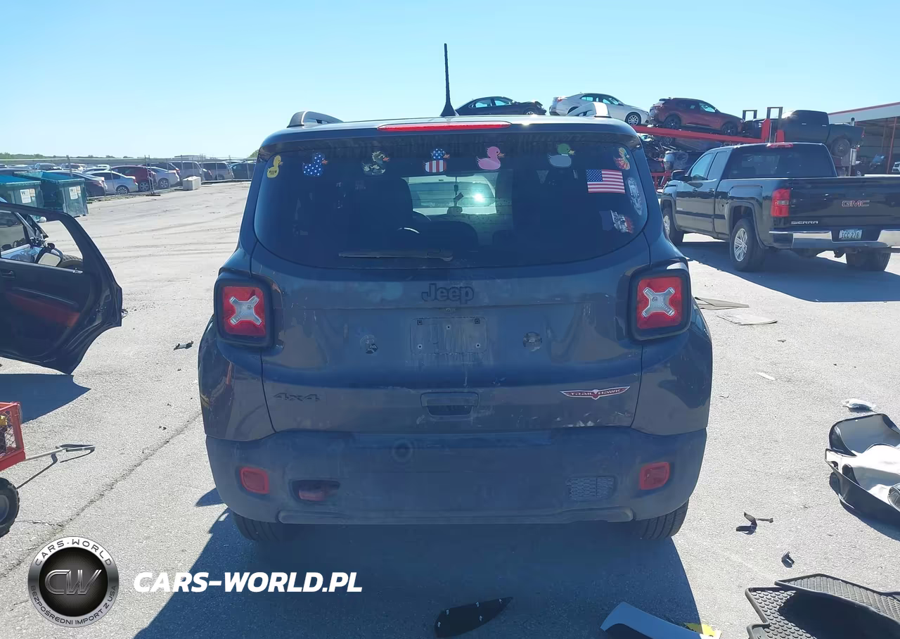 2022 Jeep Renegade Trailhawk 4X4 VIN:ZACNJDC11NPN71333 - 16