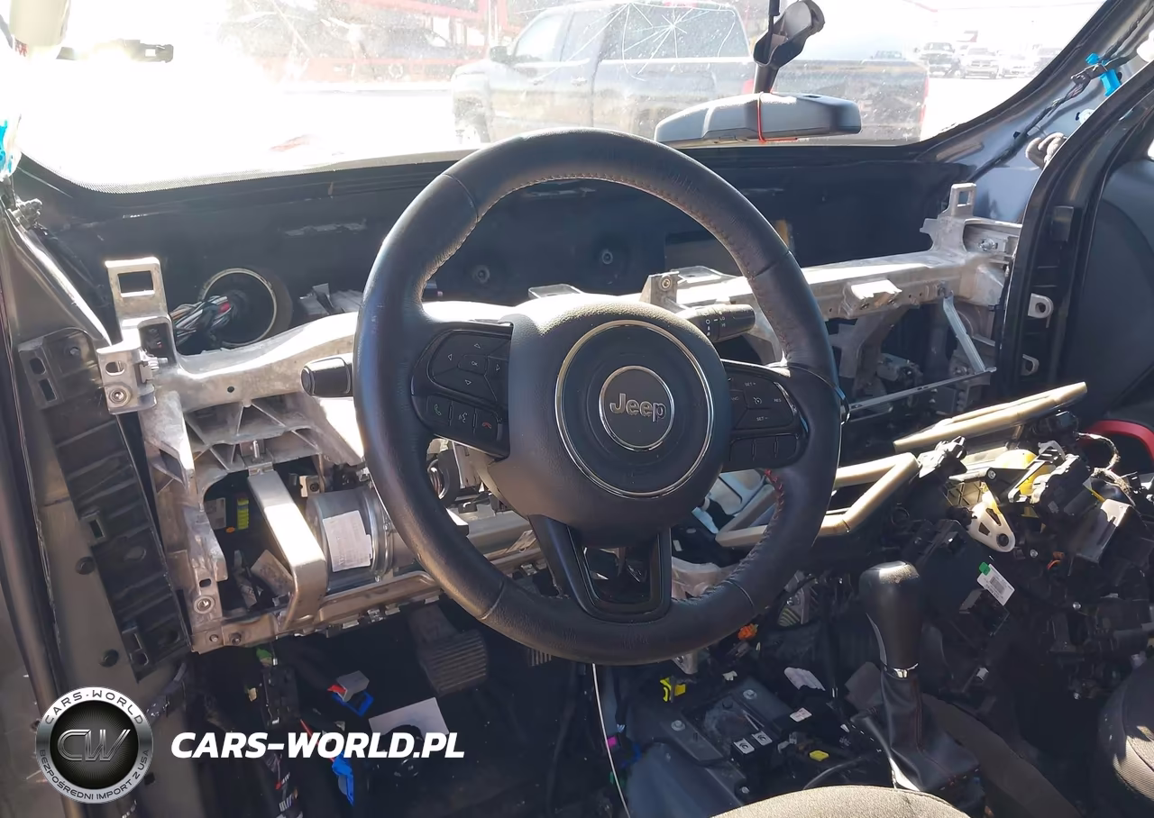 2022 Jeep Renegade Trailhawk 4X4 VIN:ZACNJDC11NPN71333 - 17