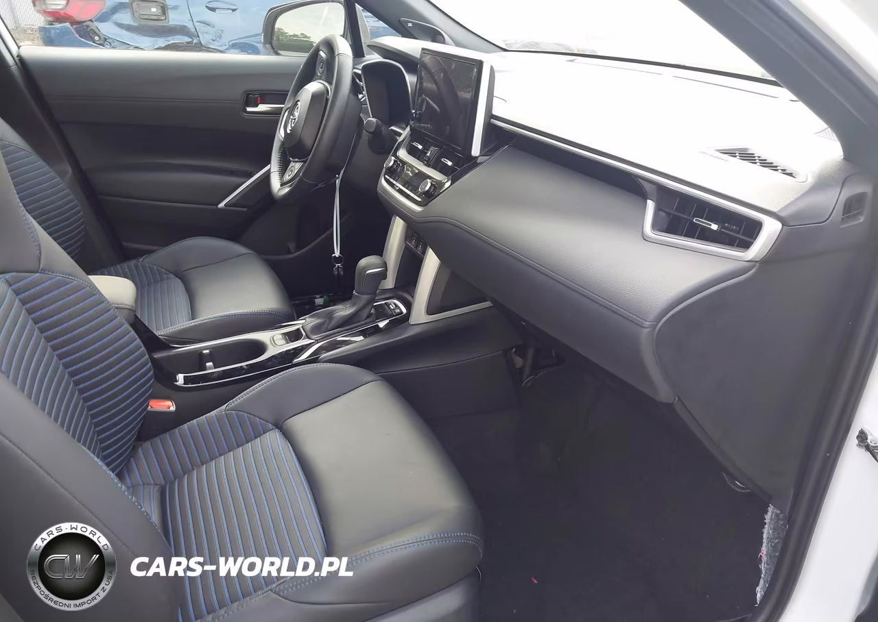 2025 Toyota Corolla Cross Hybrid Xse VIN:7MUFBABG4SV084477 - 5