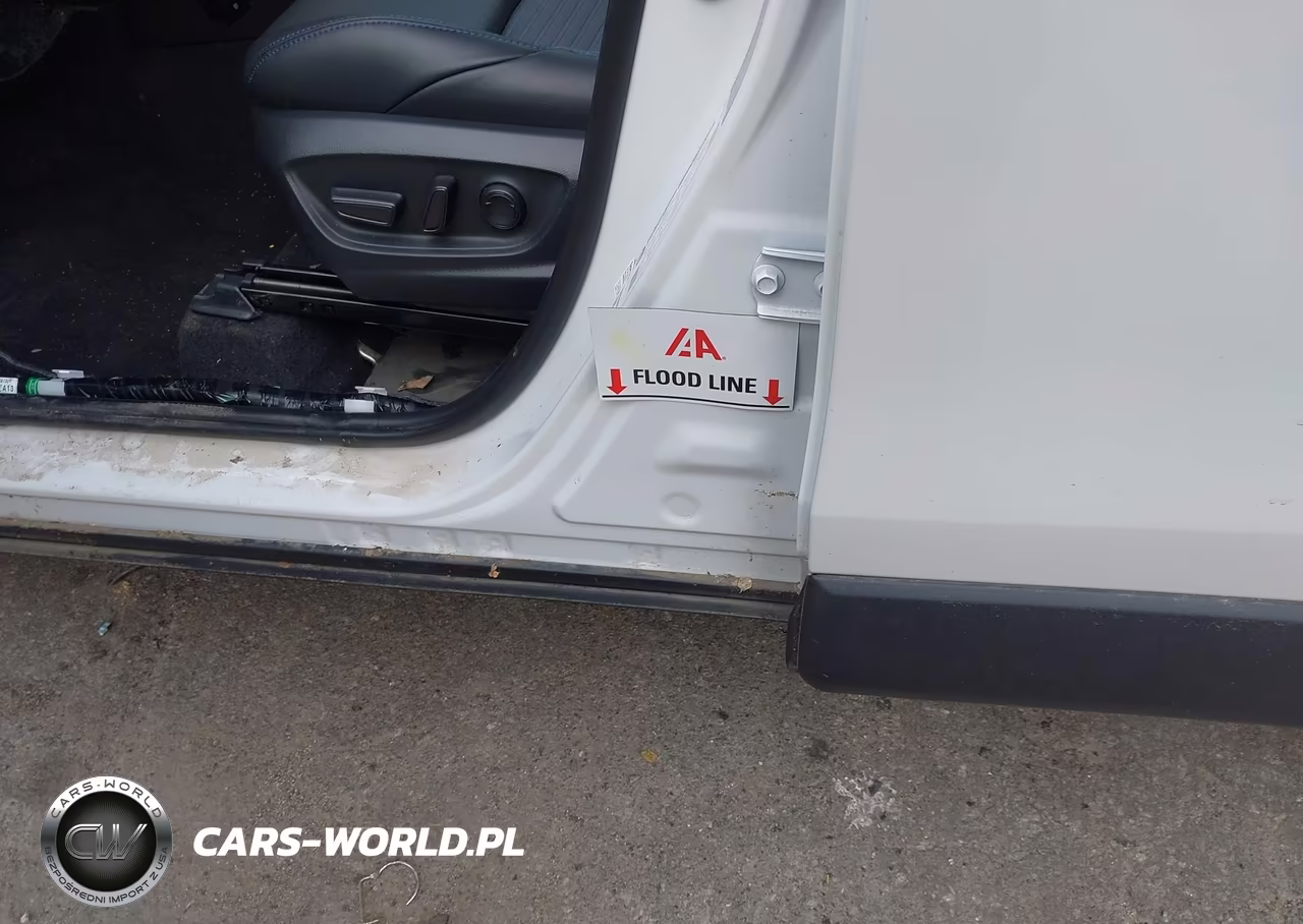 2025 Toyota Corolla Cross Hybrid Xse VIN:7MUFBABG4SV084477 - 6
