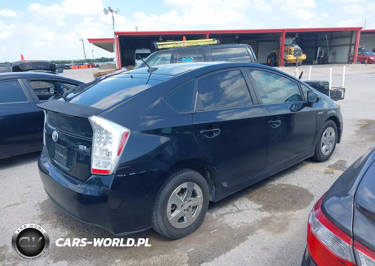 2010 Toyota Prius Iii VIN:JTDKN3DU7A0212906 - 4