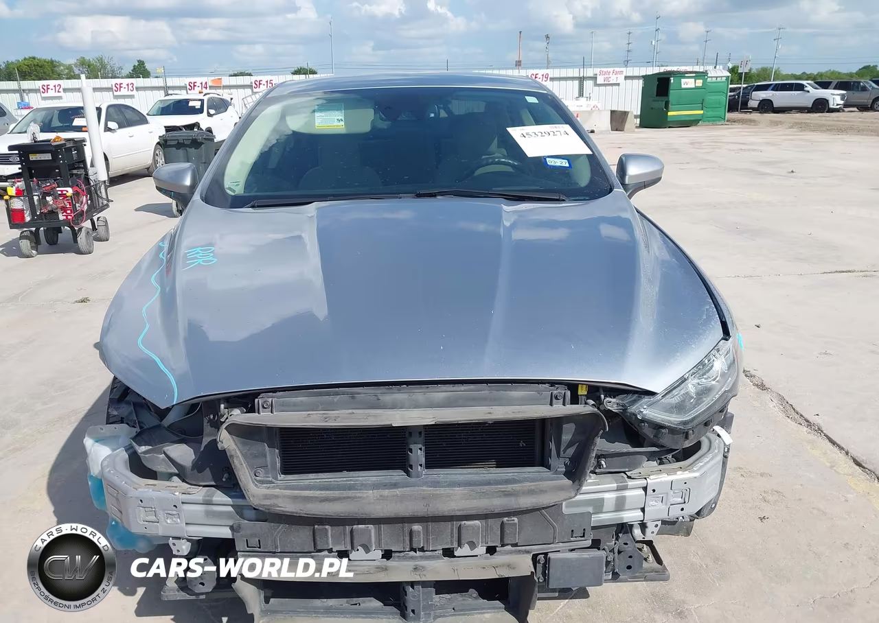 2020 Ford Fusion S VIN:3FA6P0G75LR231320 - 13