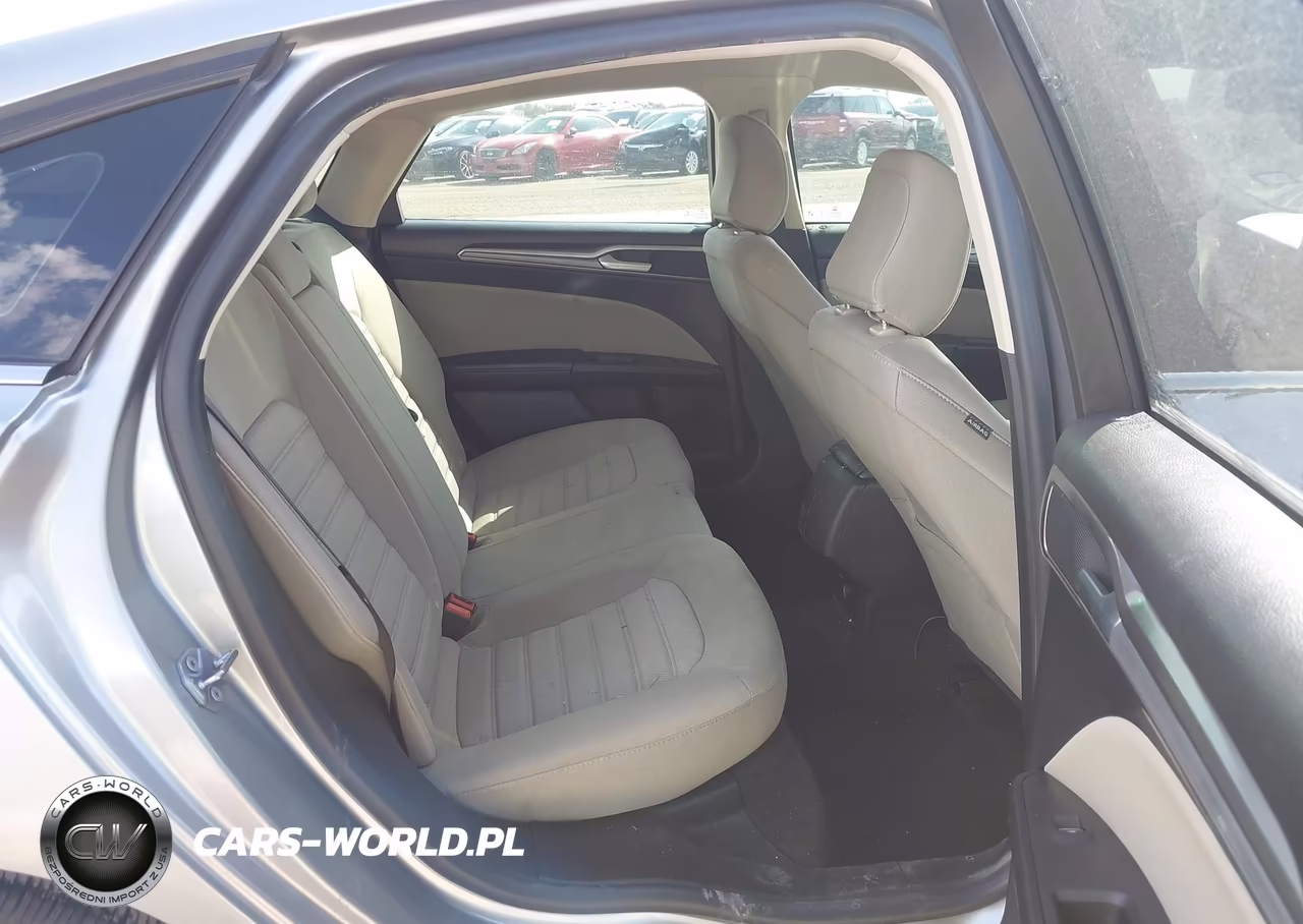 2020 Ford Fusion S VIN:3FA6P0G75LR231320 - 8