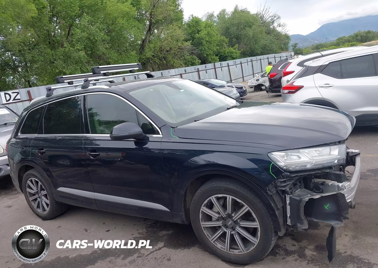 2017 Audi Q7 3.0T Premium VIN:WA1LAAF79HD028771 - 14