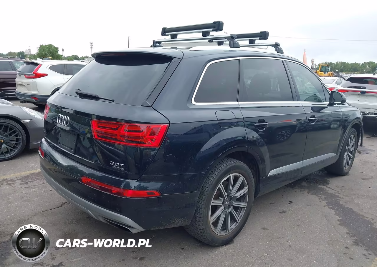 2017 Audi Q7 3.0T Premium VIN:WA1LAAF79HD028771 - 4