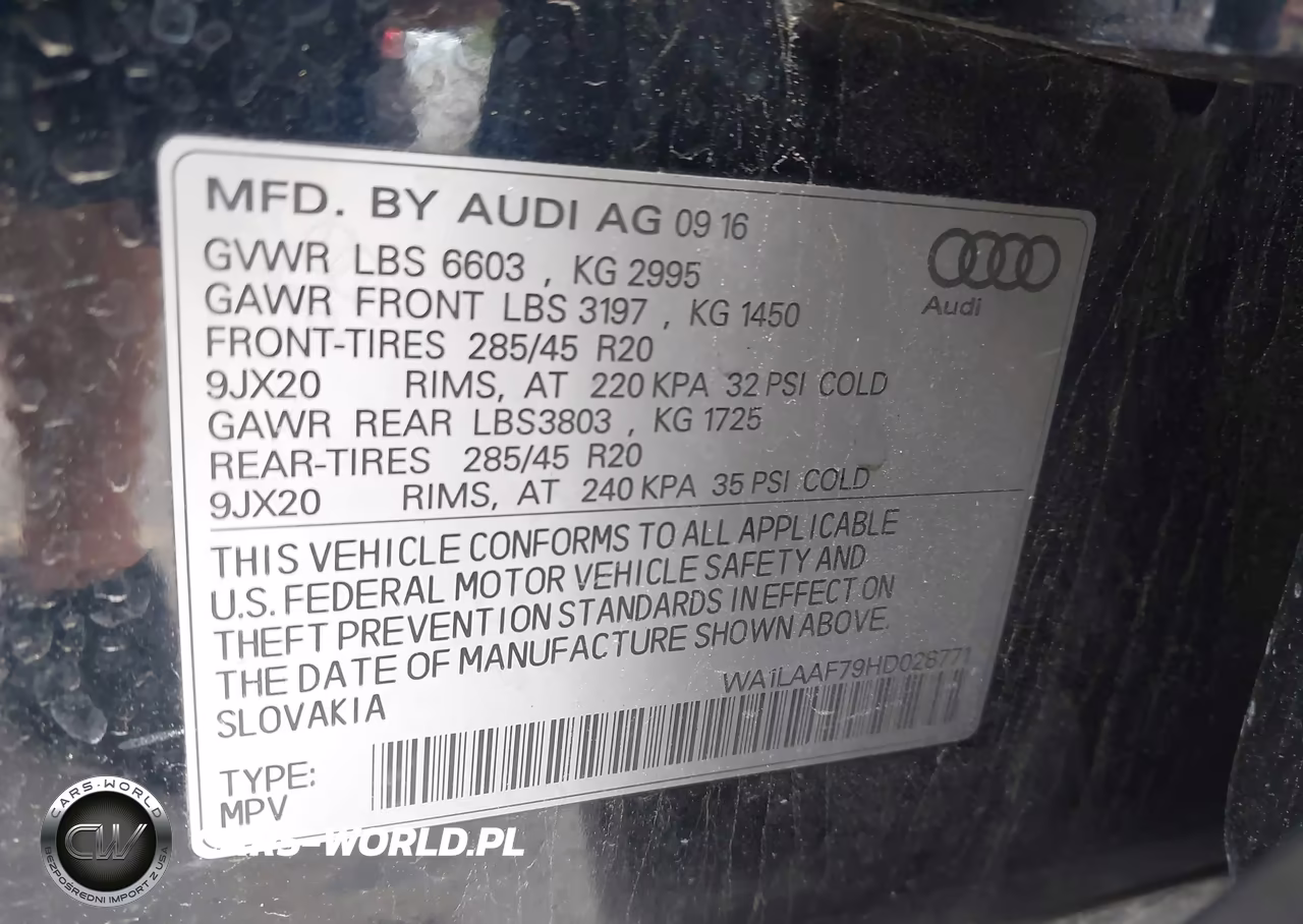 2017 Audi Q7 3.0T Premium VIN:WA1LAAF79HD028771 - 9