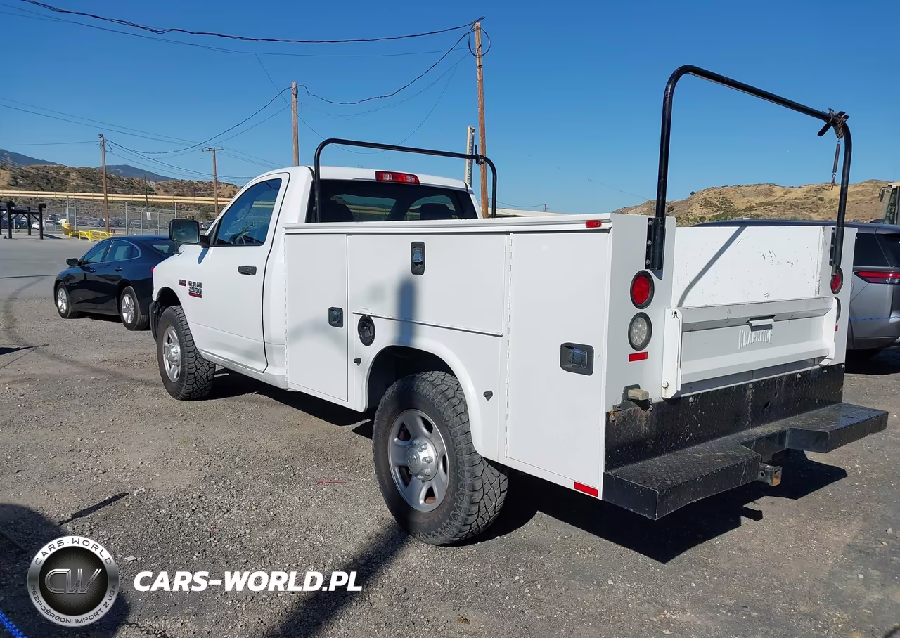 2015 Ram 2500 Tradesman VIN:3C7WR4AT1FG704828 - 3