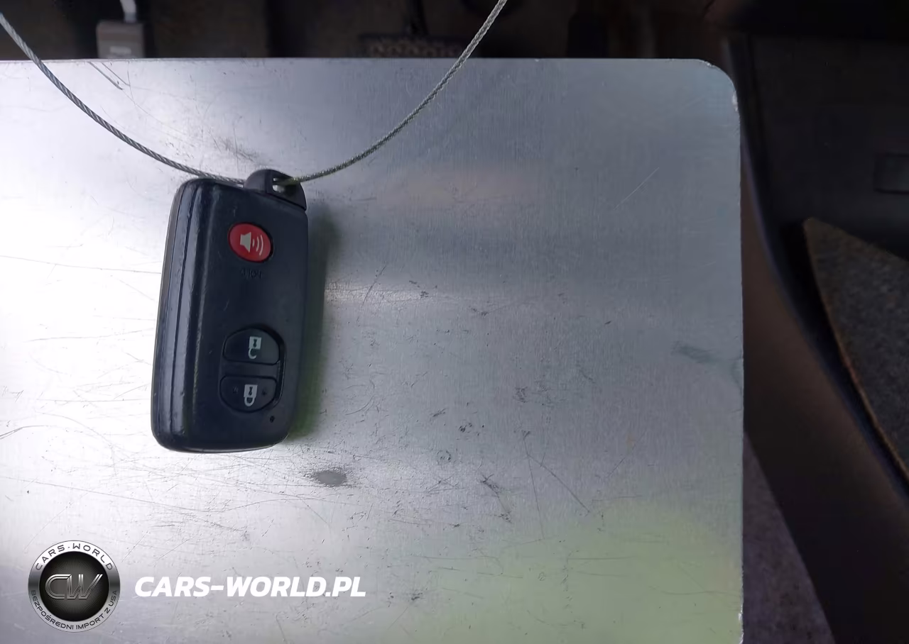 2014 Toyota Prius Three VIN:JTDKN3DU5E1754375 - 11