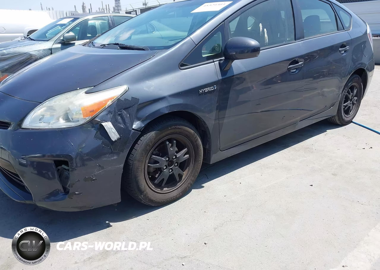 2014 Toyota Prius Three VIN:JTDKN3DU5E1754375 - 6
