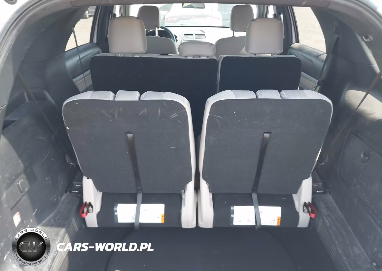 2018 Ford Explorer VIN:1FM5K8BH7JGC45299 - 12