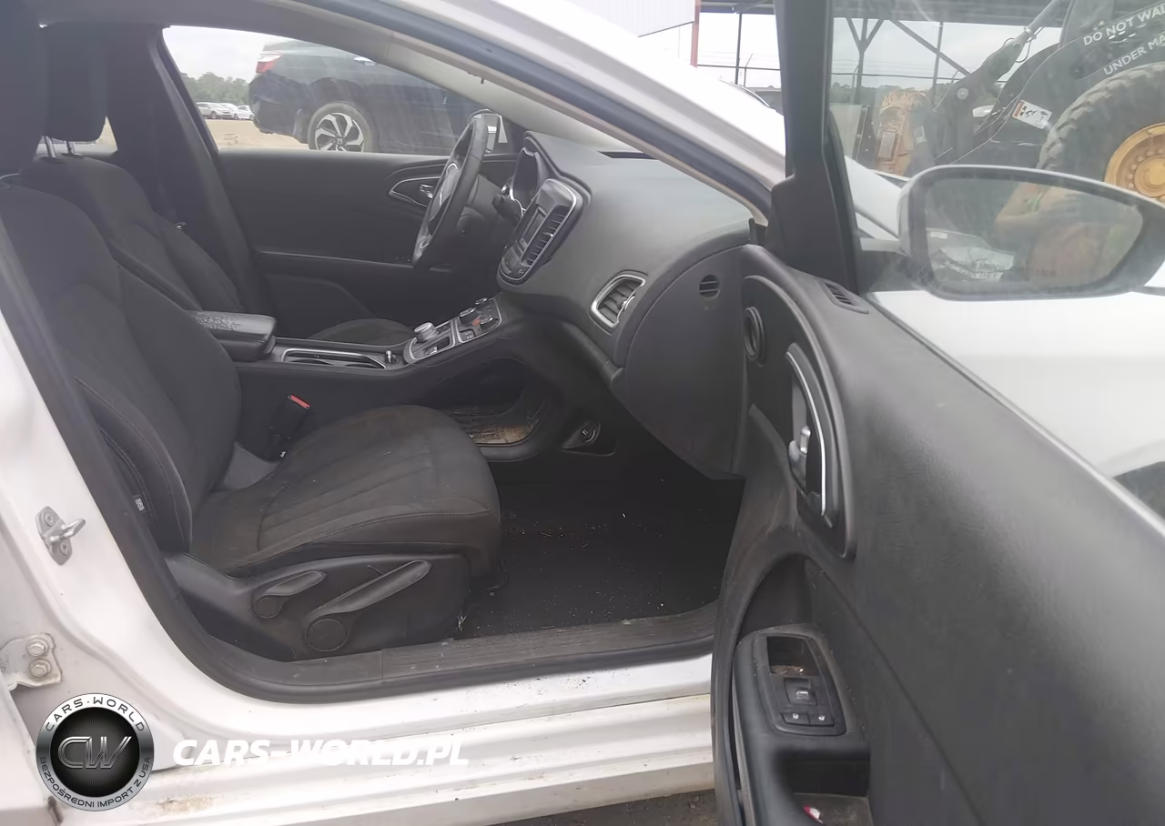 2016 Chrysler 200 Limited VIN:1C3CCCAB1GN147399 - 5