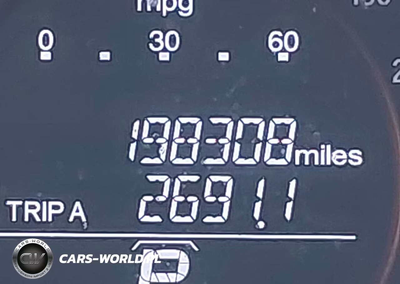 2017 Honda Accord Sport VIN:1HGCR2F5XHA122650 - 16
