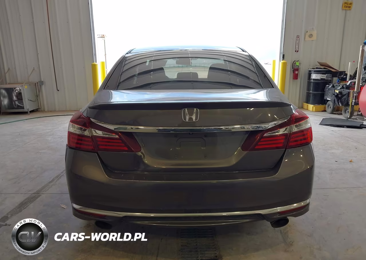 2017 Honda Accord Sport VIN:1HGCR2F5XHA122650 - 17