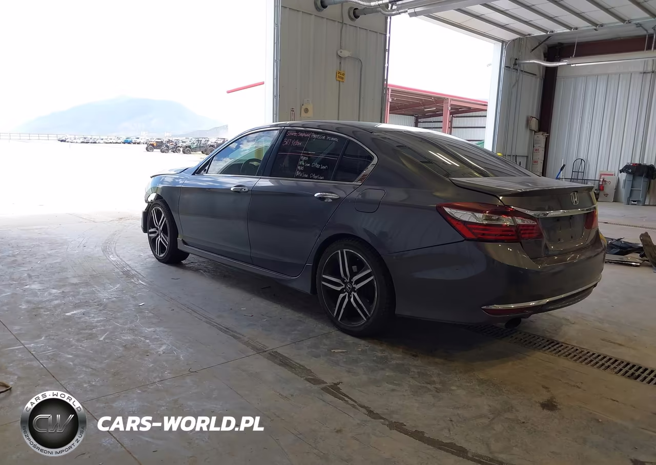 2017 Honda Accord Sport VIN:1HGCR2F5XHA122650 - 3