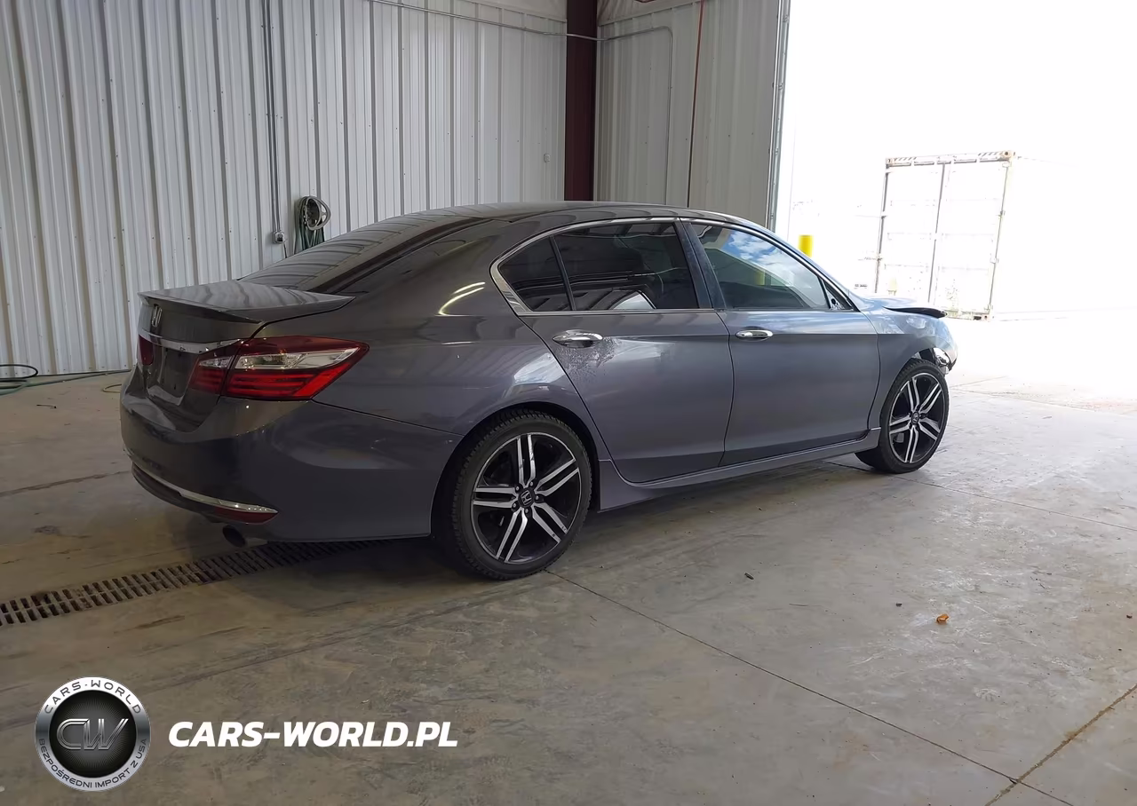 2017 Honda Accord Sport VIN:1HGCR2F5XHA122650 - 4